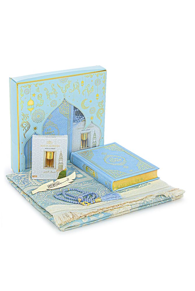 Quran with French Meaning and Medina Calligraphy and Prayer Rug