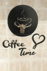 Coffee Time Raf Ve Duvar Süsü - Lazer Kesim Ahşap Duvar Rafı - Mumluk - Küçük Saksılık 3156