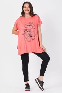 Büyük Beden Salaş Zambak Çiçek Baskılı T-Shirt Narçiçeği