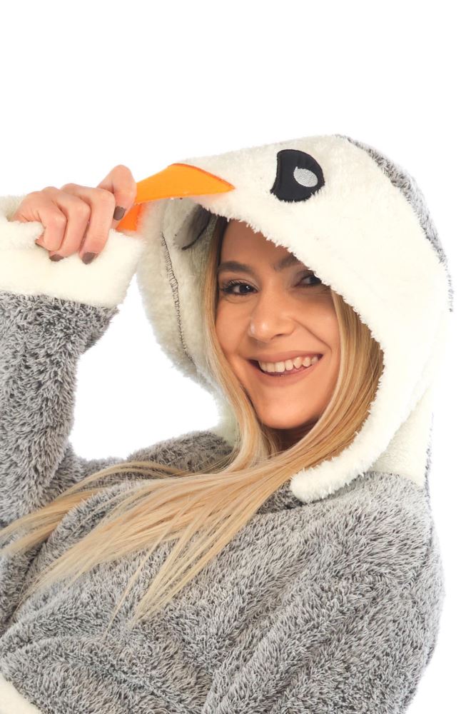 Penguin Embroidered Hooded Wellsoft Plush Dressing Gown | Dressing gown. Penguin Embroidered Hooded Wellsoft Plush Dressing Gown | Dressing gown.