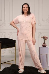 Büyük Beden Yakası Dantelli Desenli Pijama Takımı Yavruağzı